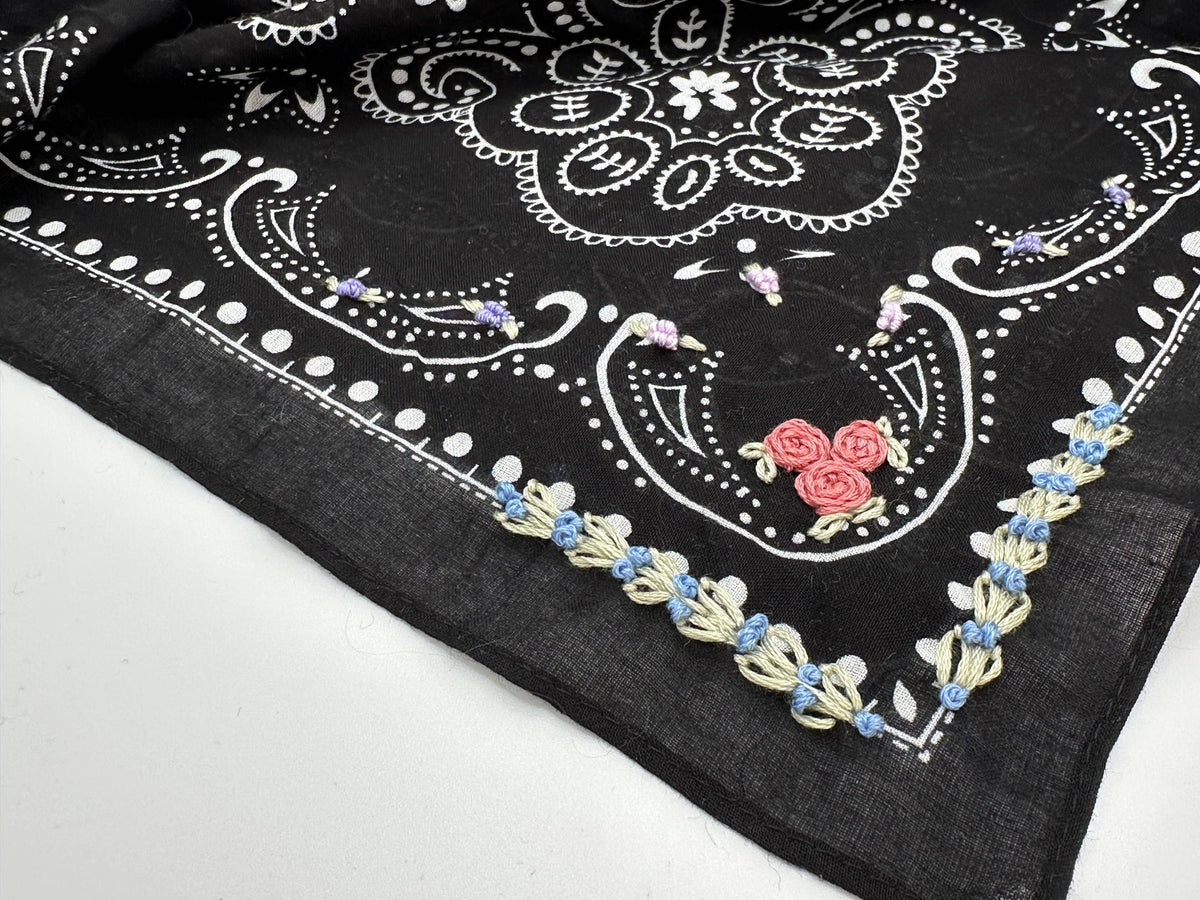 Final Sale-Black Bandana With Floral Embroidery
