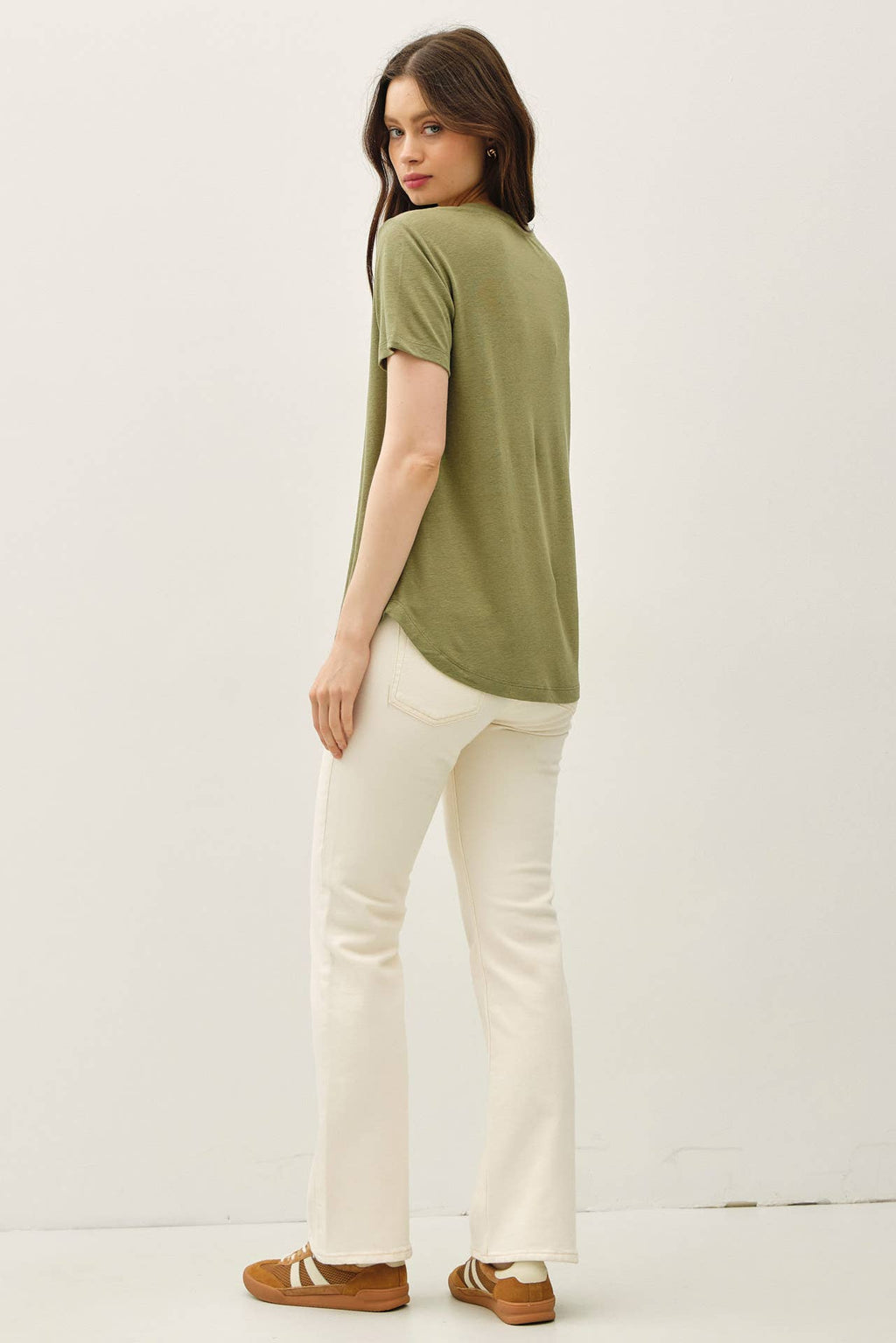 Basic V-Neck Tee