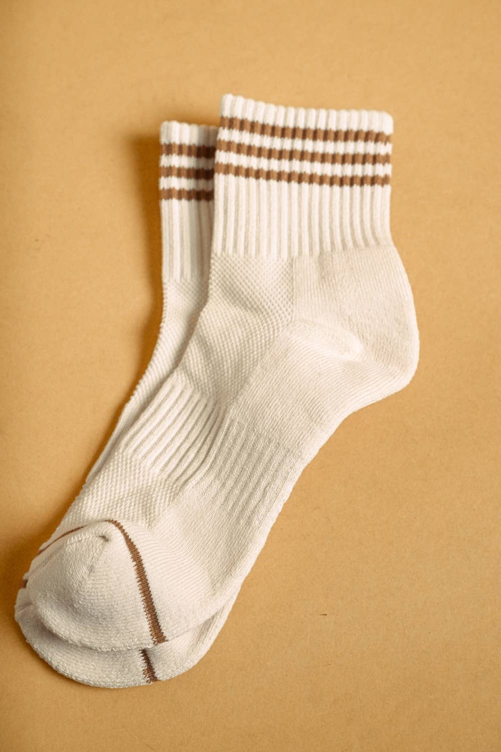 Final Sale-Ankle Socks with Stripe
