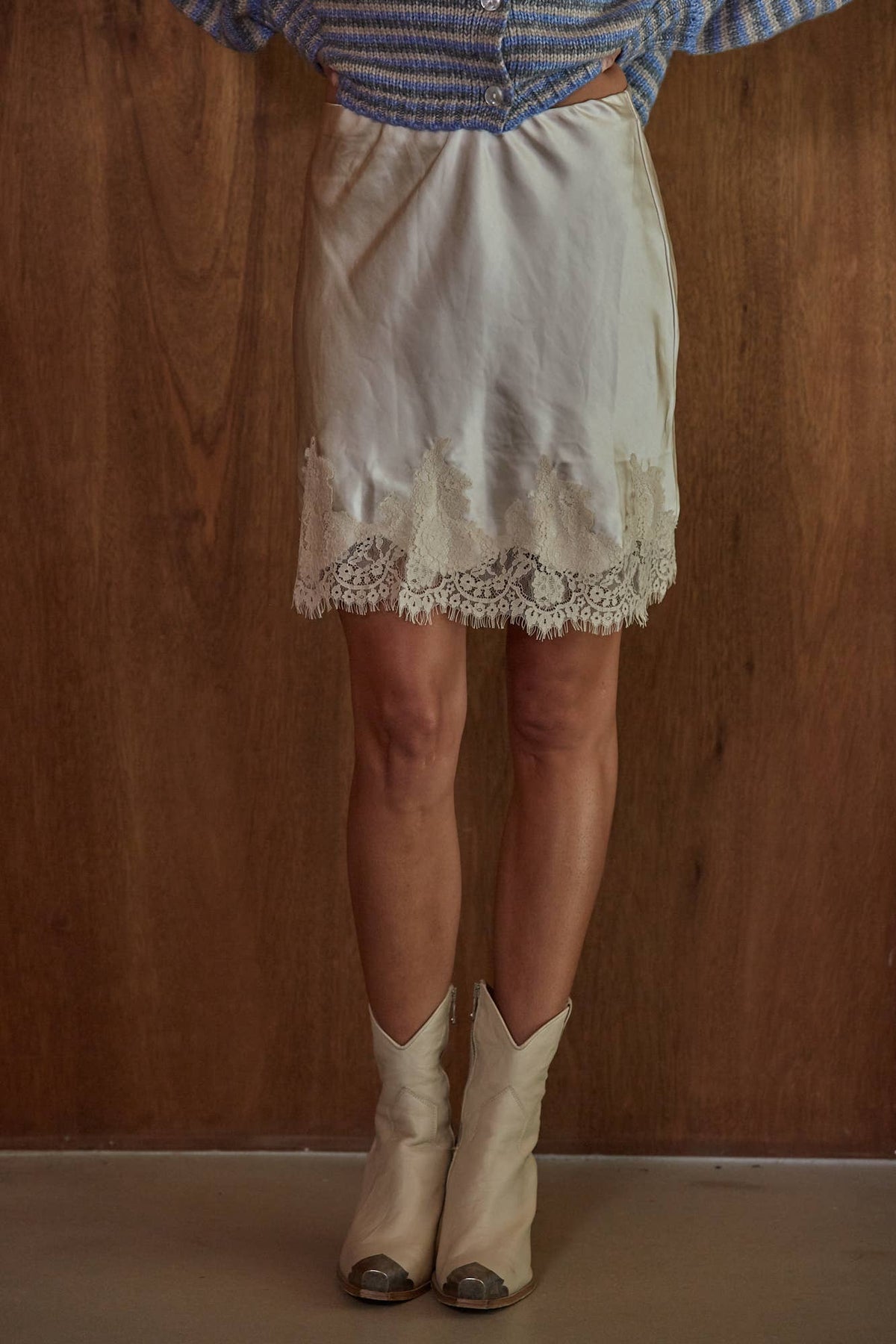 Lace Trim Mini Skirt