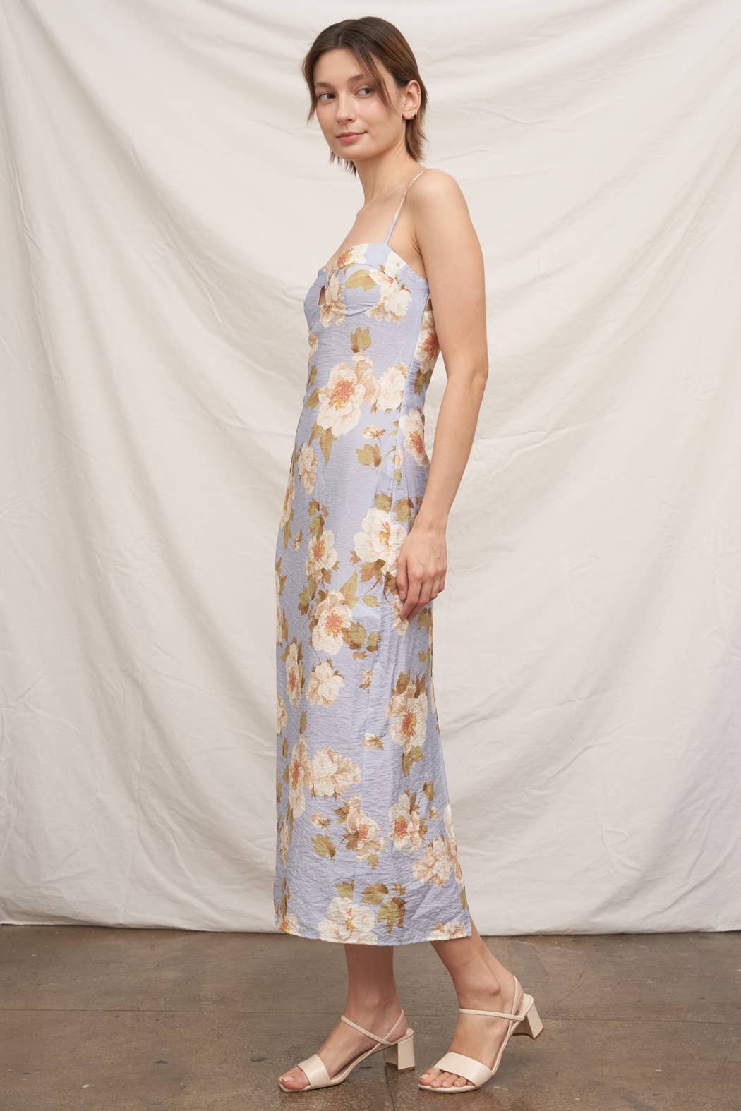 Floral Print Open-Back Maxi Dress