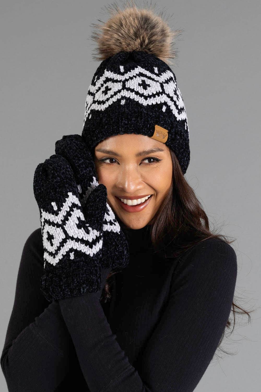 Black & Lt. Gray Patterned Chenille Mittens