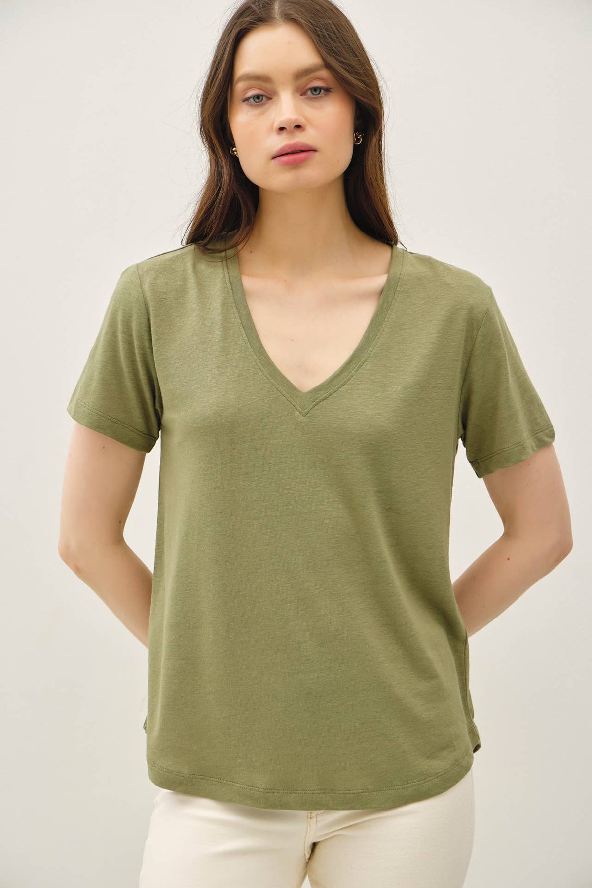 Basic V-Neck Tee