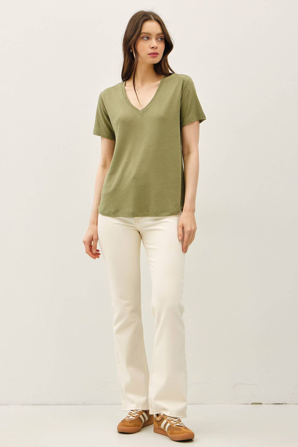 Basic V-Neck Tee