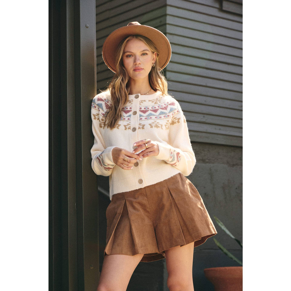 Corduroy Pleated Shorts