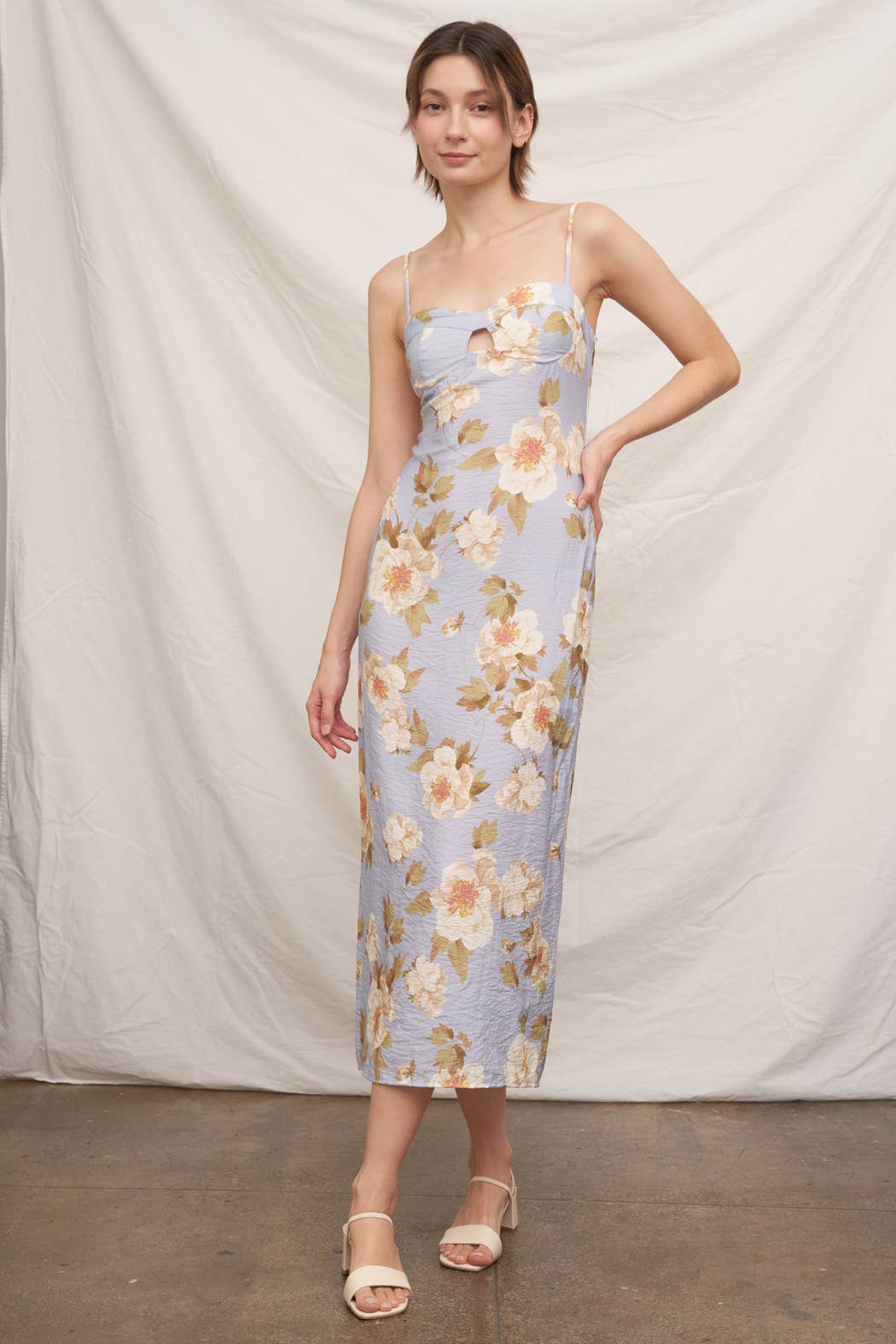 Floral Print Open-Back Maxi Dress
