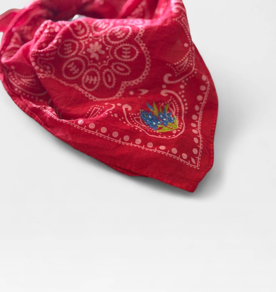 Final Sale-Blue bonnet embroidered red bandana