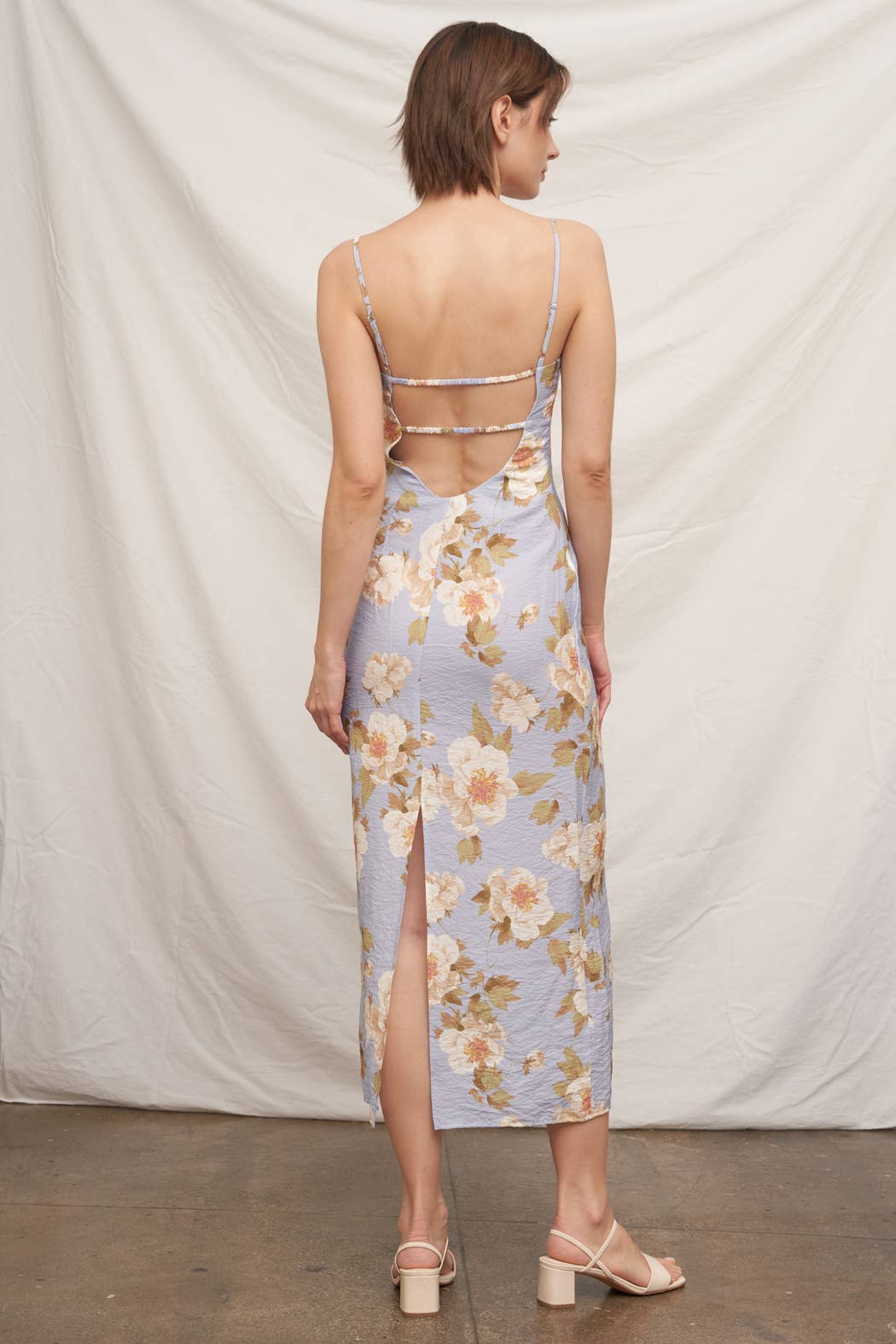 Floral Print Open-Back Maxi Dress
