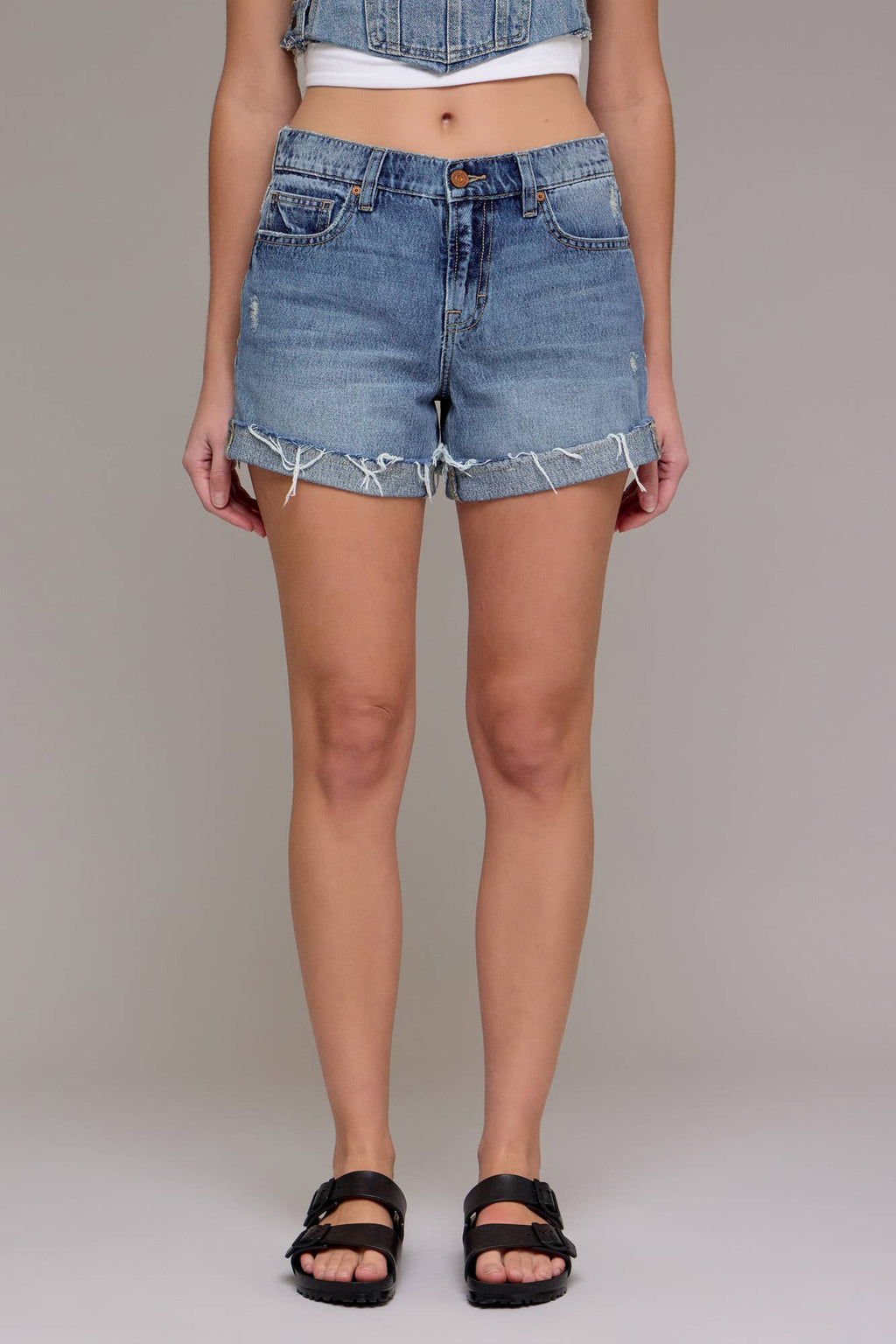 Final Sale-Kayla Cuffed Relaxed Short
