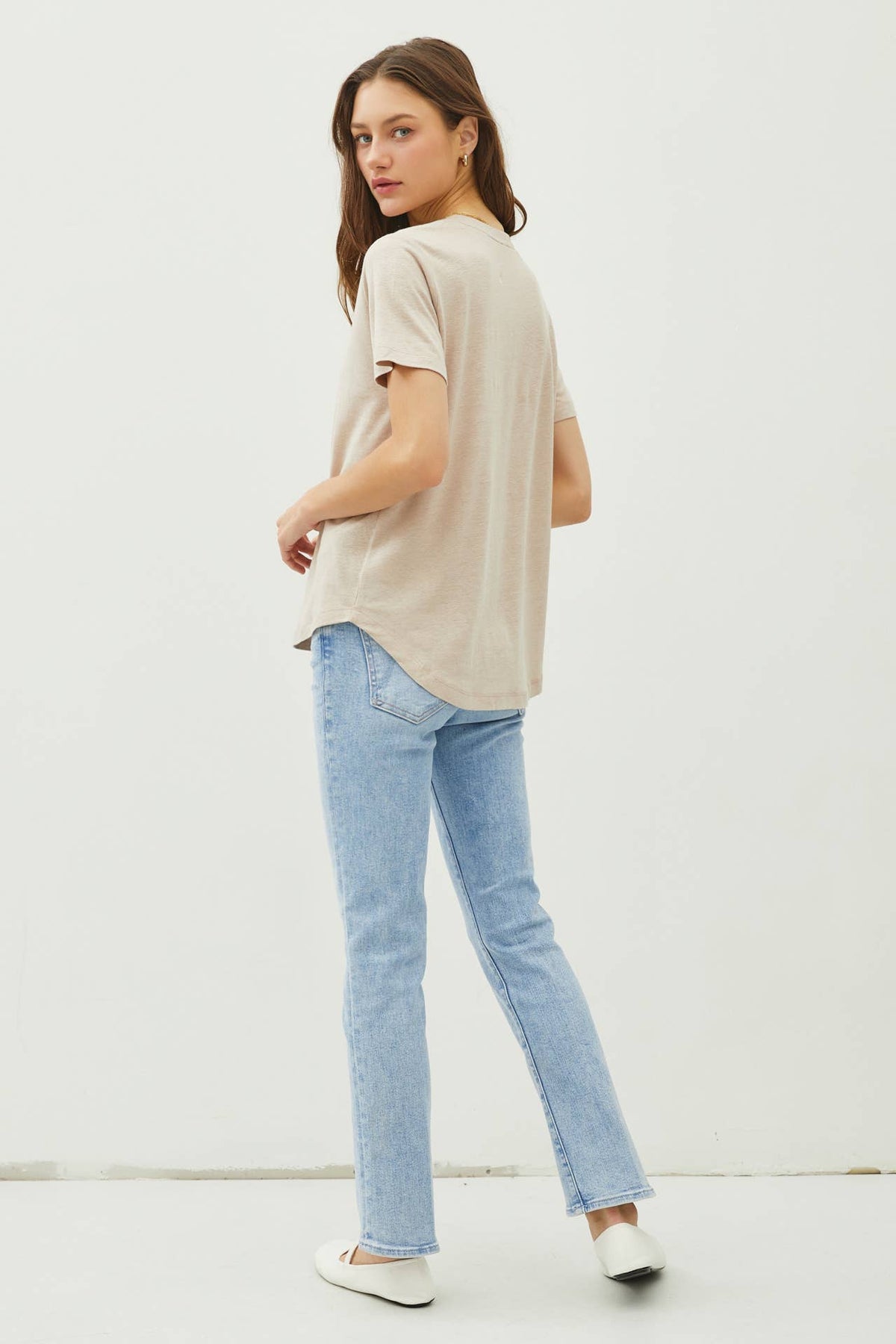 Basic V-Neck Tee
